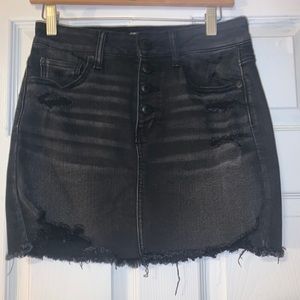 Distressed hi rise mini skirt from American Eagle!